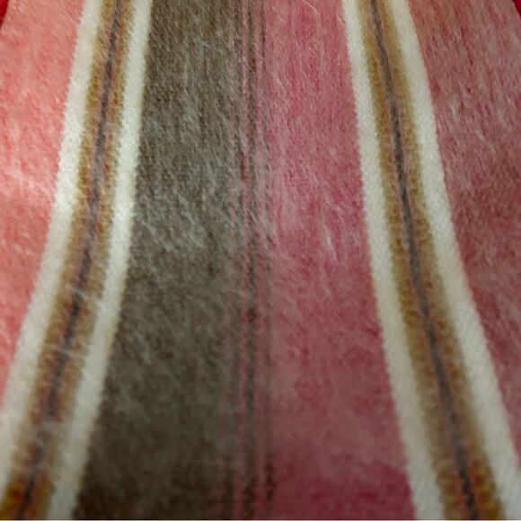 Beautiful alpaca scarf from Ecuador so soft and warm! - Picture 5 of 8